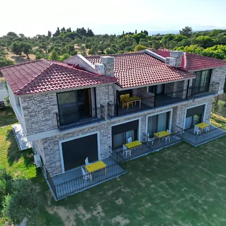 Maia Ayasaranda Tatil Evi *